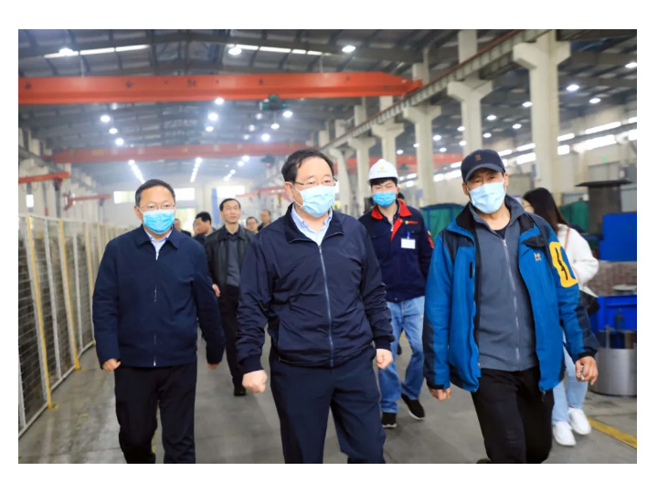 省经信厅牛弩韬厅长一行莅临球友会平台调研