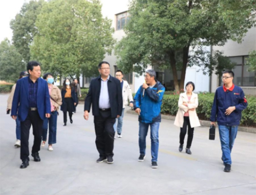 省发改委调研组莅临球友会平台工厂调研